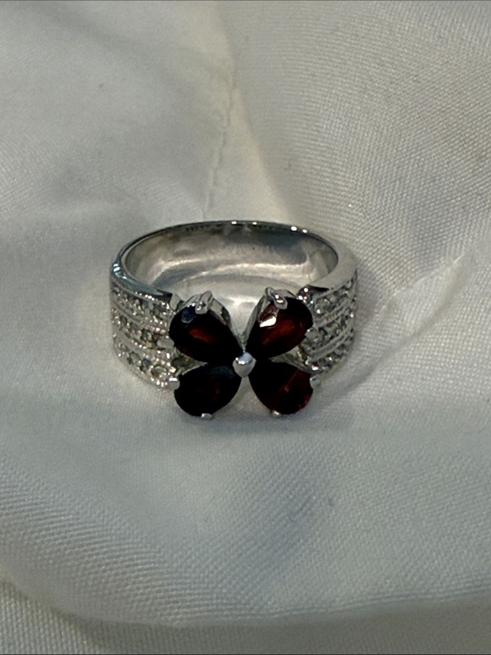 Silver Floral Garnet Ring - Deep Red Sz 7